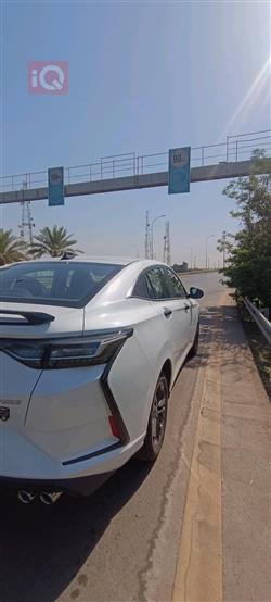 دۆنگ فینگ شاین
